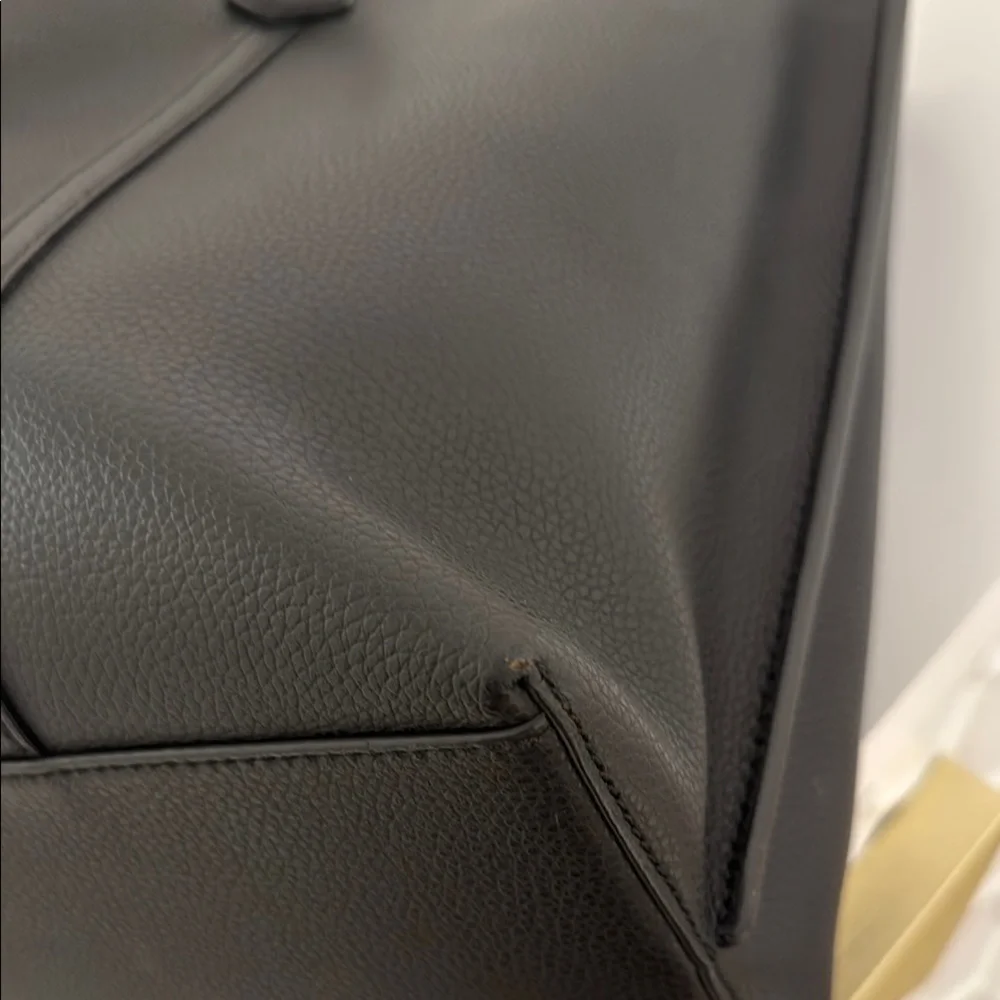 Tory Burch Black Perry Tote Bag - Picture 3 of 11